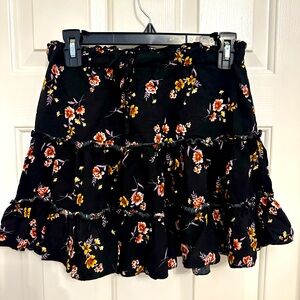 New Look black floral mini skirt